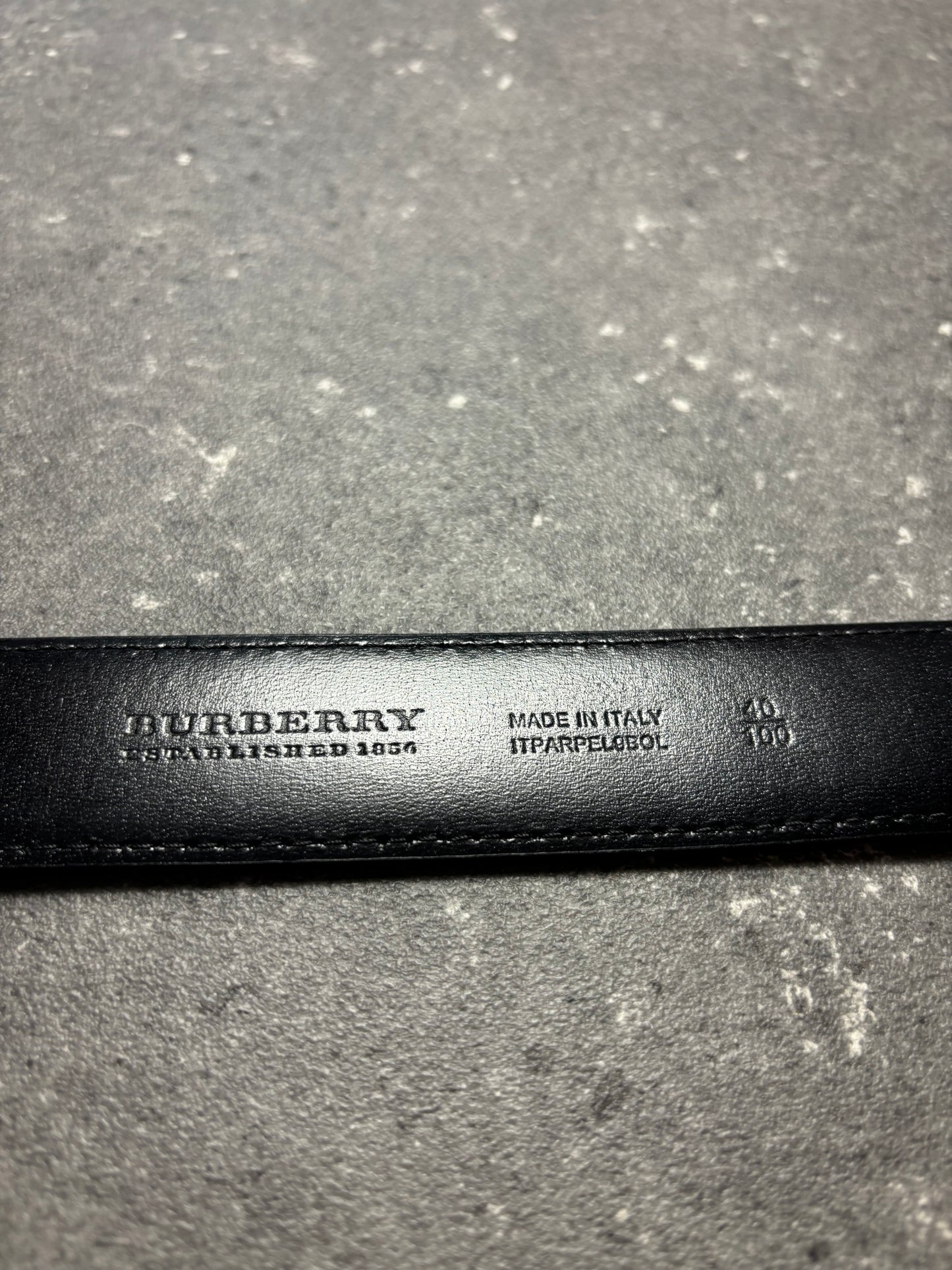 Burberry Gürtel (104 cm)