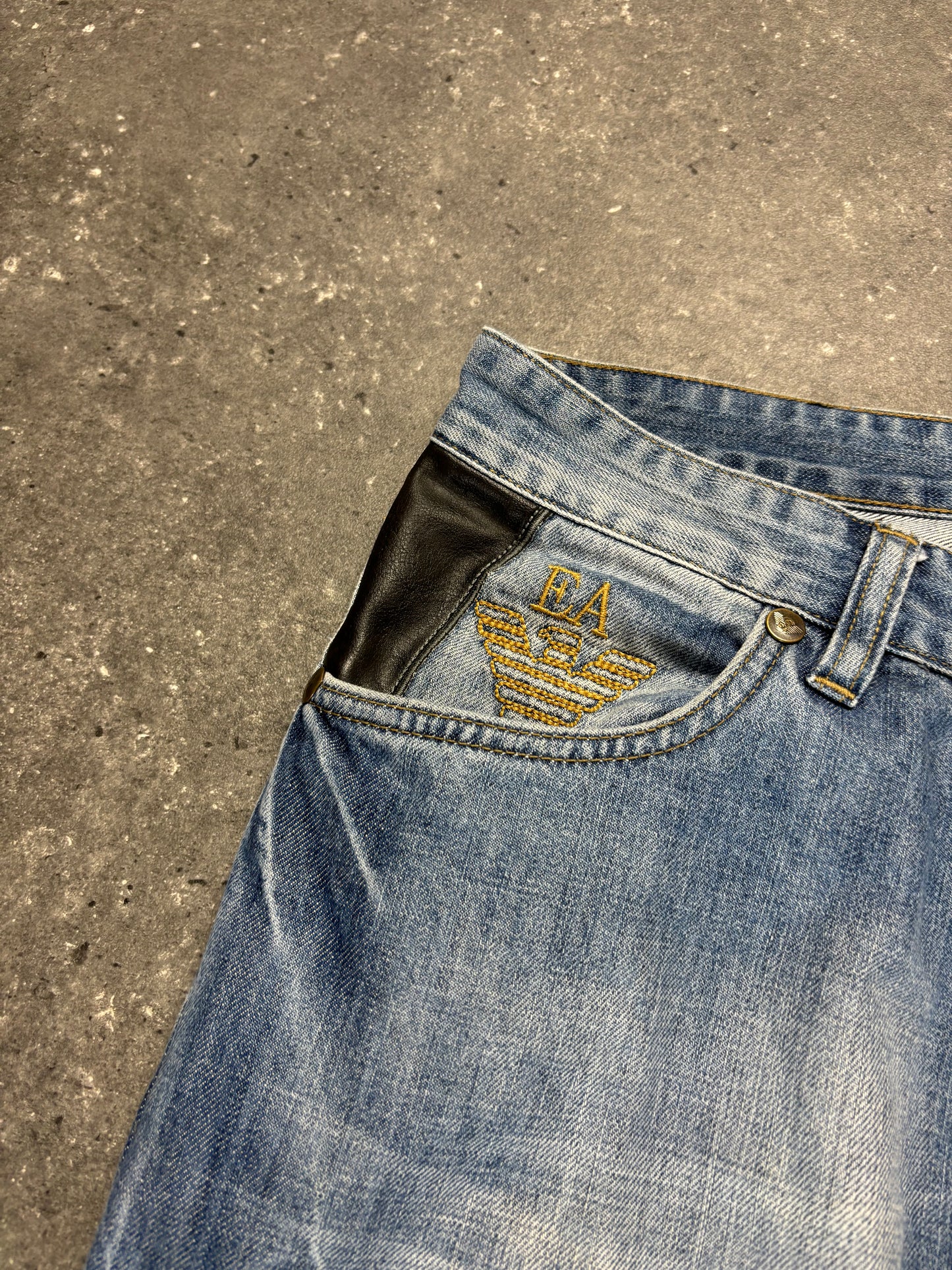 Emporio Armani Jeans (L)