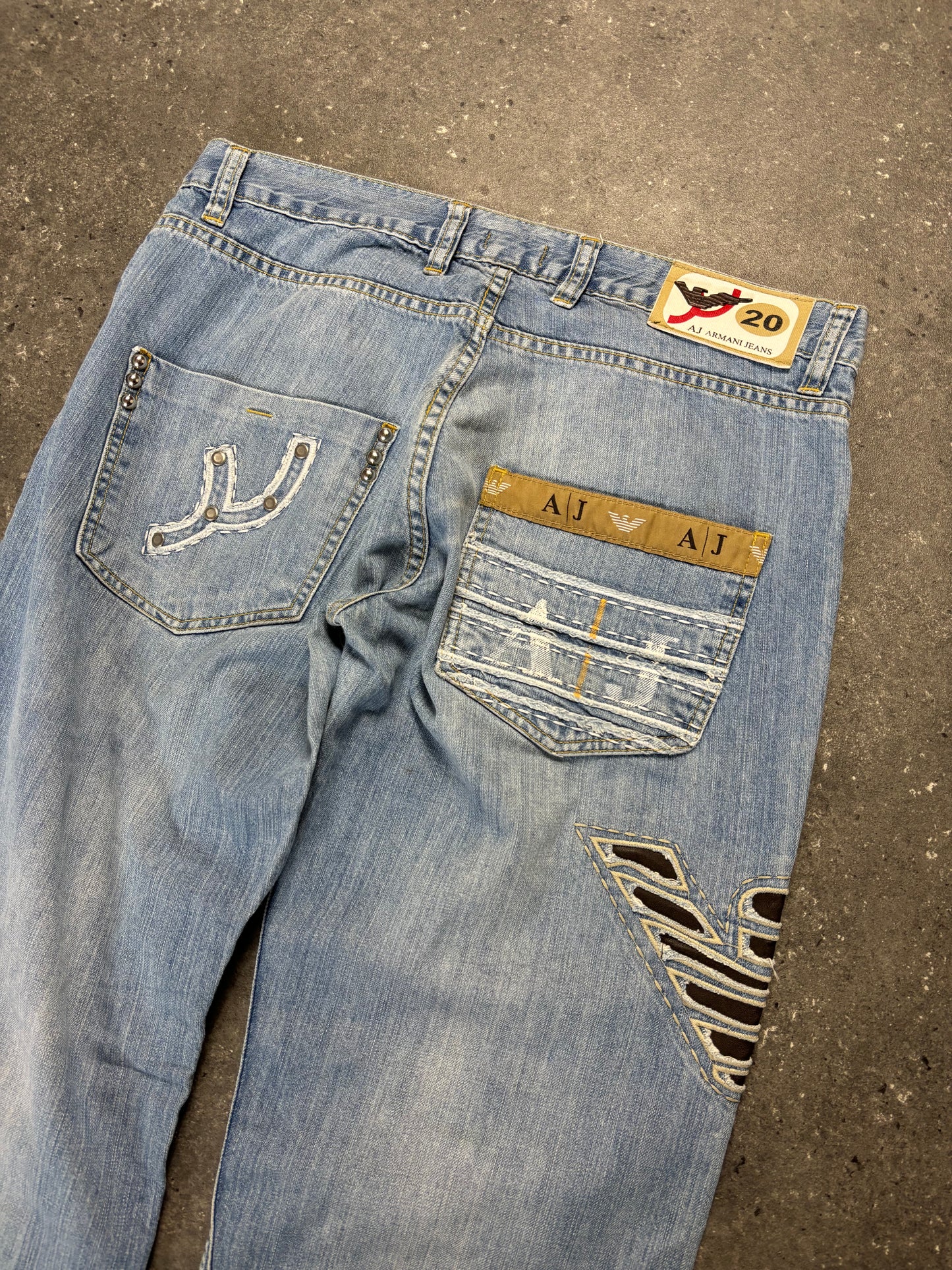 Armani Jeans (M)