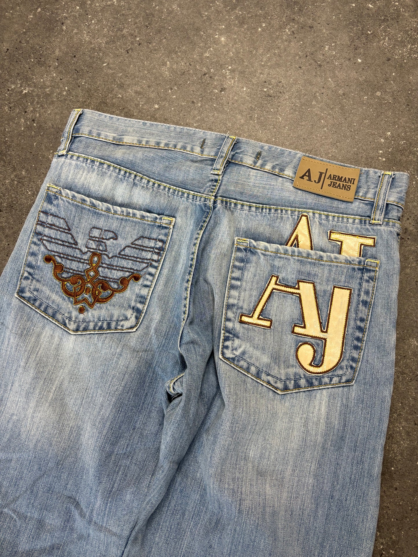 Armani Jeans (M)